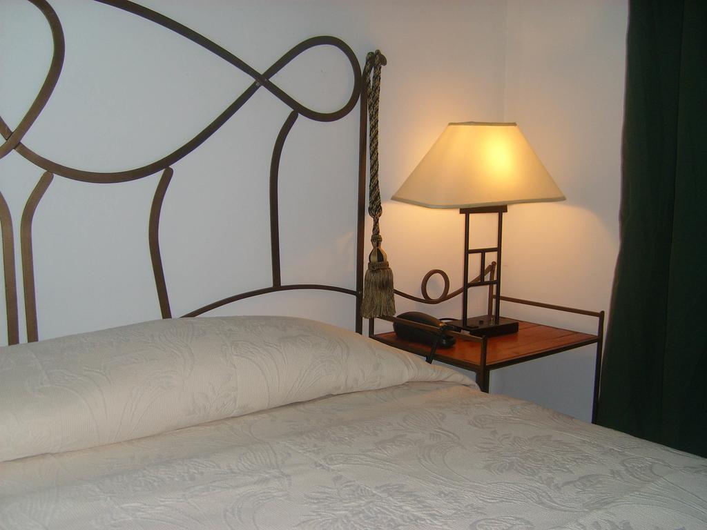 Hotel Angel Azul Managua Zimmer foto