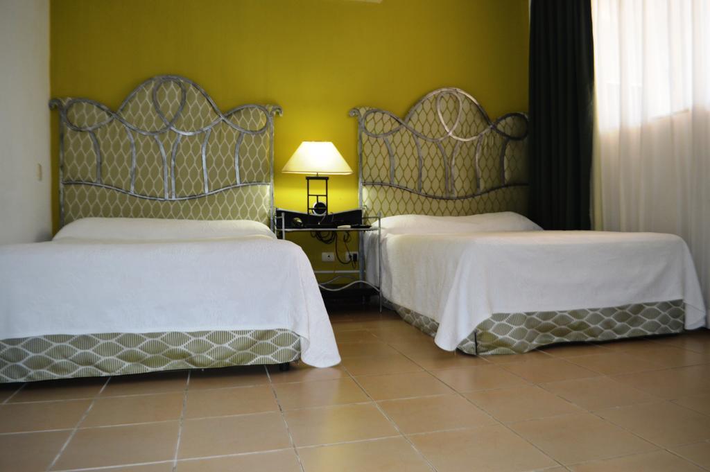 Hotel Angel Azul Managua Exterior foto