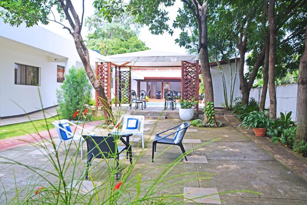 Hotel Angel Azul Managua Exterior foto